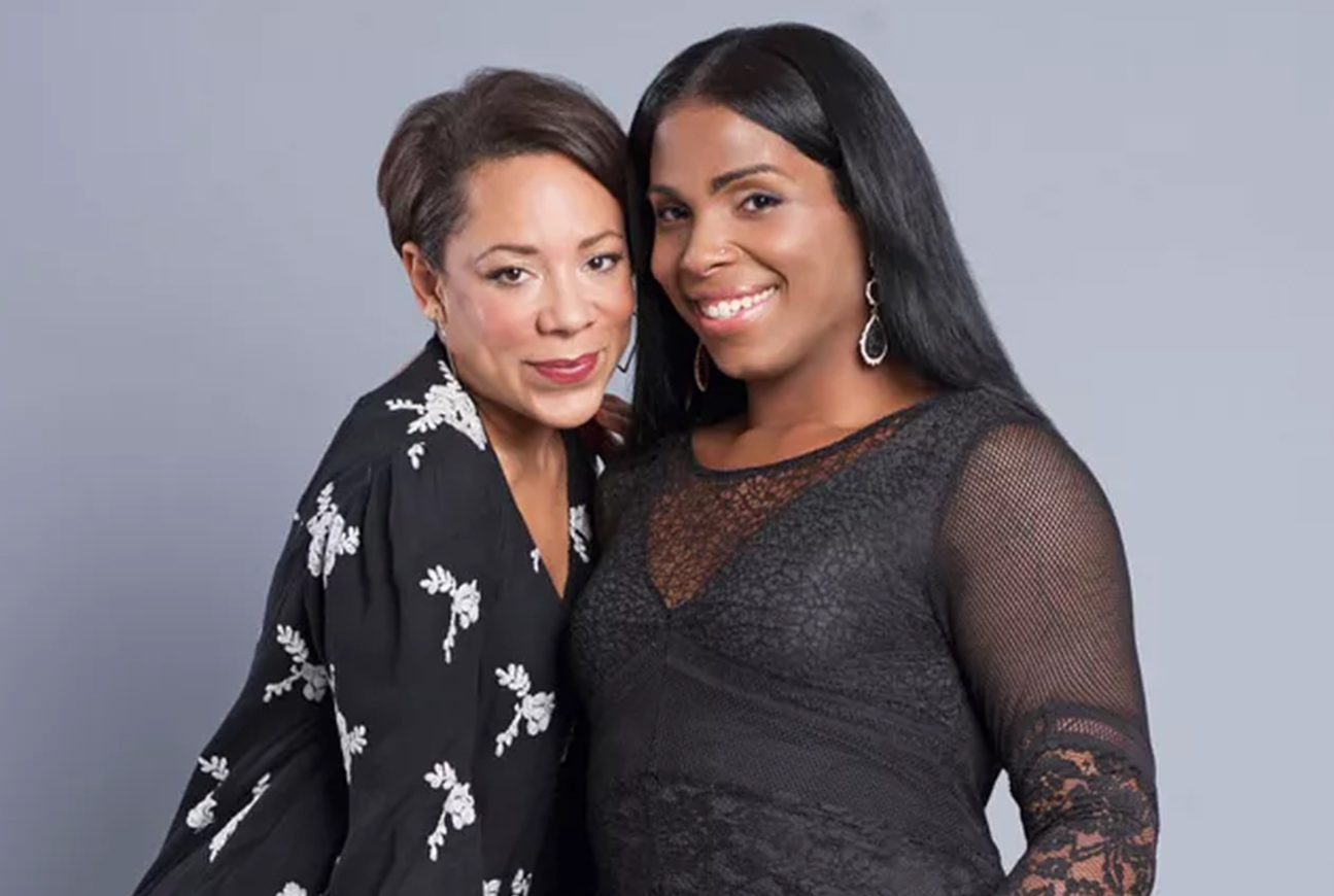 Photo of sisters Selenis Leyva and Marizol Leyva