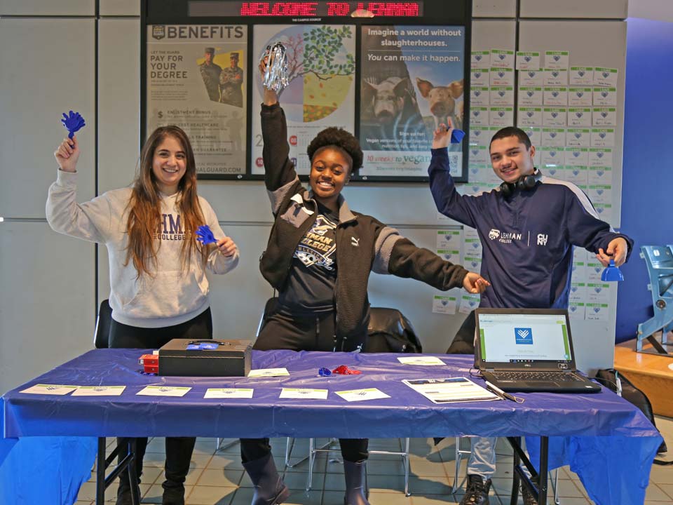 Photo of Lehman student volunteers working during #LehmanGivingTuesday