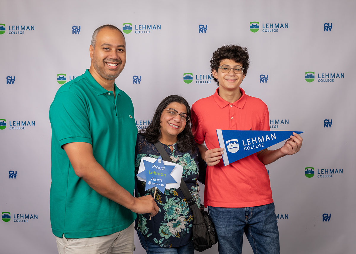 Photo of student and parents