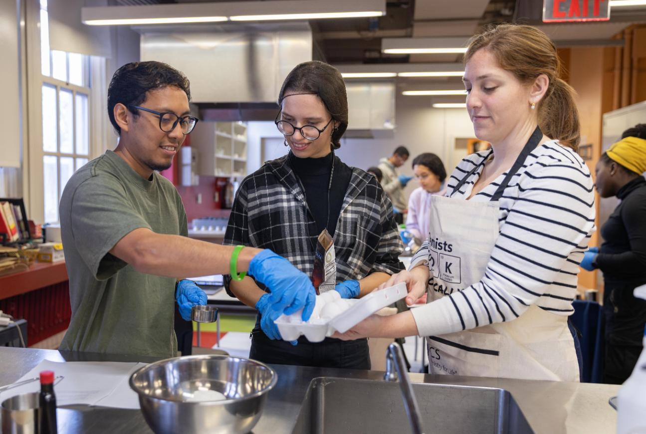 Making Brownies with the Chemistry Club