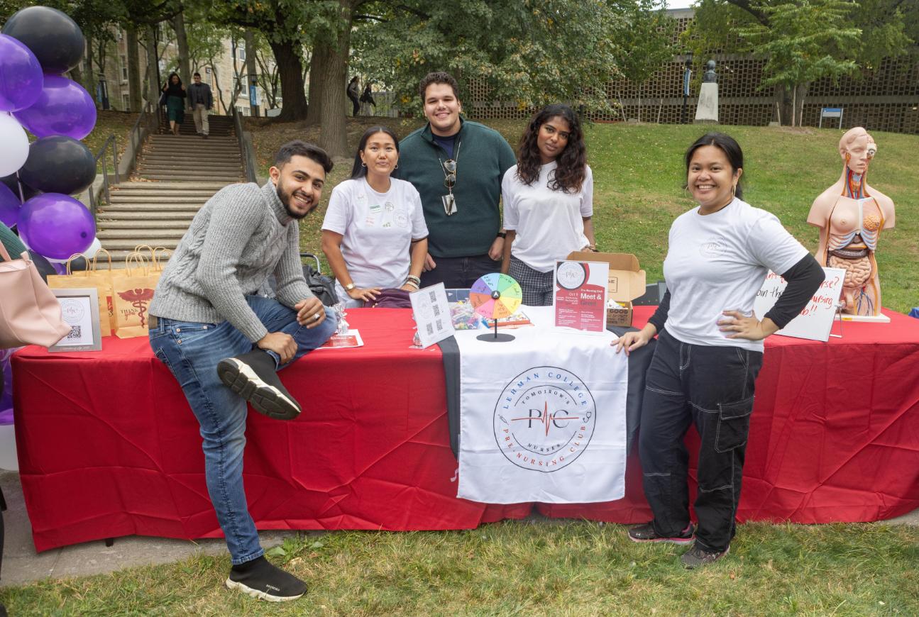 Students tabling for their club on campus